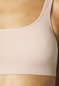 ONLY Onlvickyrib Seamless Bra - Bustier - Rugby Tan 11 ONLY Onlvickyrib Seamless Bra - Bustier - Rugby Tan -ONLY Winkel 02000ed750ef45ee96d7906c8d169958