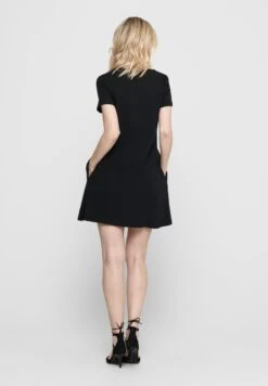 ONLY Onlmay S/S Pocket - Jerseyjurk - Black -ONLY Winkel 02e83be18a0f40189fa7448a623f7b13