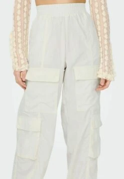 ONLY Parachute - Cargobroek - Cloud Dancer 12 ONLY Parachute - Cargobroek - Cloud Dancer -ONLY Winkel 06ac2dcc7b484497ac9a40292cddf0dc