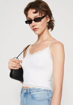 ONLY Onlvicky Seamless Cropped - Hemd - Bright White -ONLY Winkel 0cb6e4d353354192bc9c98ebf13a9969