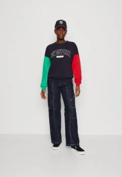 ONLY Onllauren O Neck Box - Sweater - Night Sky -ONLY Winkel 11ebbe425f4a484f8ab34cbd17976331