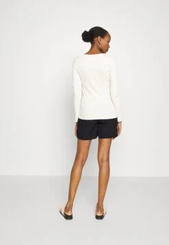 ONLY MATERNITY Olmlaura Pleat- Shorts - Black 9 ONLY MATERNITY Olmlaura Pleat- Shorts - Black -ONLY Winkel 2d0abfc0fb734f8c8e25192c5e35f8e0