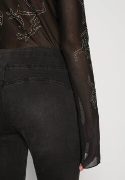 ONLY OnlwauwPush Up - Jeggings - Washed Black -ONLY Winkel 3d1d134cdca8448da962bf24e8a0948c