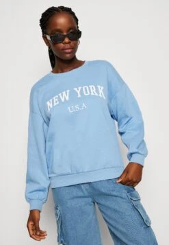 ONLY Onldreamer Academy O Neck - Sweater - Allure New York 11 ONLY Onldreamer Academy O Neck - Sweater - Allure New York -ONLY Winkel 3f48b9016ee749f3ab29ccea34701e8f