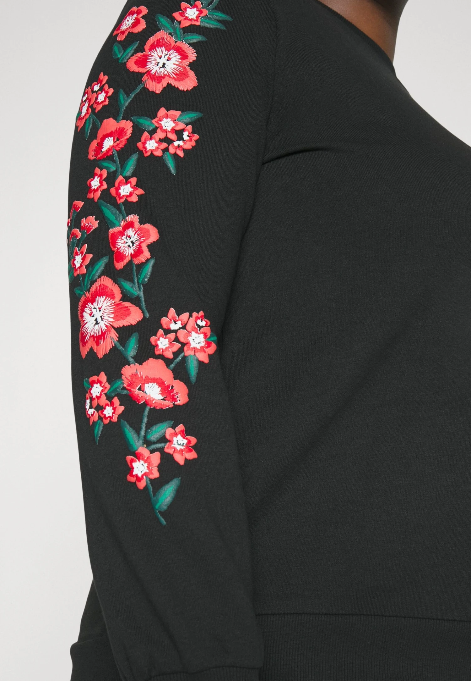 ONLY CARMAKOMA Carsonny Neck Sweat - Sweater - Black 8 ONLY CARMAKOMA Carsonny Neck Sweat - Sweater - Black - Afbeelding 6