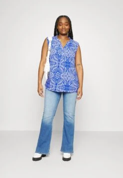 ONLY CARMAKOMA Carsonya Life V Neck - Top - Cloud Dancer -ONLY Winkel 45de70c238c84ed7810dc7f62dbfdea2