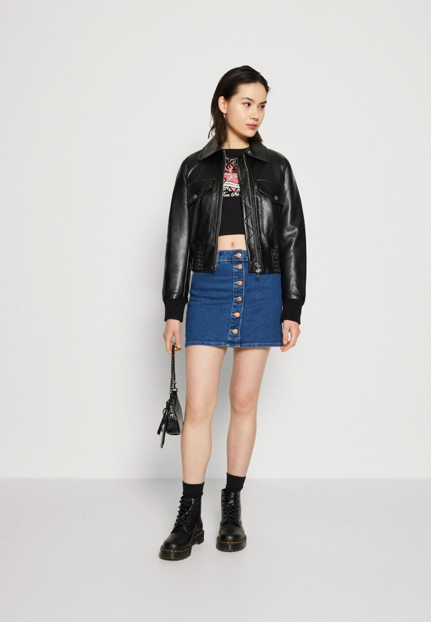 ONLY Onldaisy Mini Skirt Pimbox - Kokerrok - Medium Blue Denim 4 ONLY Onldaisy Mini Skirt Pimbox - Kokerrok - Medium Blue Denim - Afbeelding 2