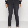 ONLY CARMAKOMA Carhiris Pushup - Straight Leg Jeans - Black
