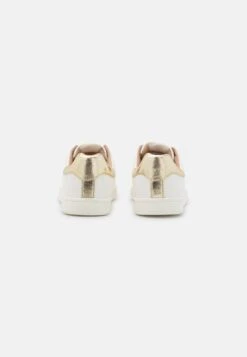 ONLY Shoes Onlshilo - Sneakers Laag - White/Gold 11 ONLY Shoes Onlshilo - Sneakers Laag - White/Gold -ONLY Winkel 52fdde76d0644ae9bc2731c2604a2841