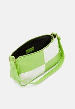 ONLY Onlibbi New Shoulder Bag - Handtas - Sharp Green -ONLY Winkel 583ae662cc5a48318415cf3348866509