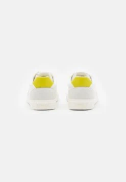 ONLY Shoes Onlsunny - Sneakers Laag - White/Silver 11 ONLY Shoes Onlsunny - Sneakers Laag - White/Silver -ONLY Winkel 58b7470dc4f6483bb7831a2e1ce1d29e