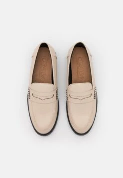 ONLY Shoes Onllux Loafer - Instappers - Off-White 13 ONLY Shoes Onllux Loafer - Instappers - Off-White -ONLY Winkel 5d130fb6cd57411a91231b88c01e2eec