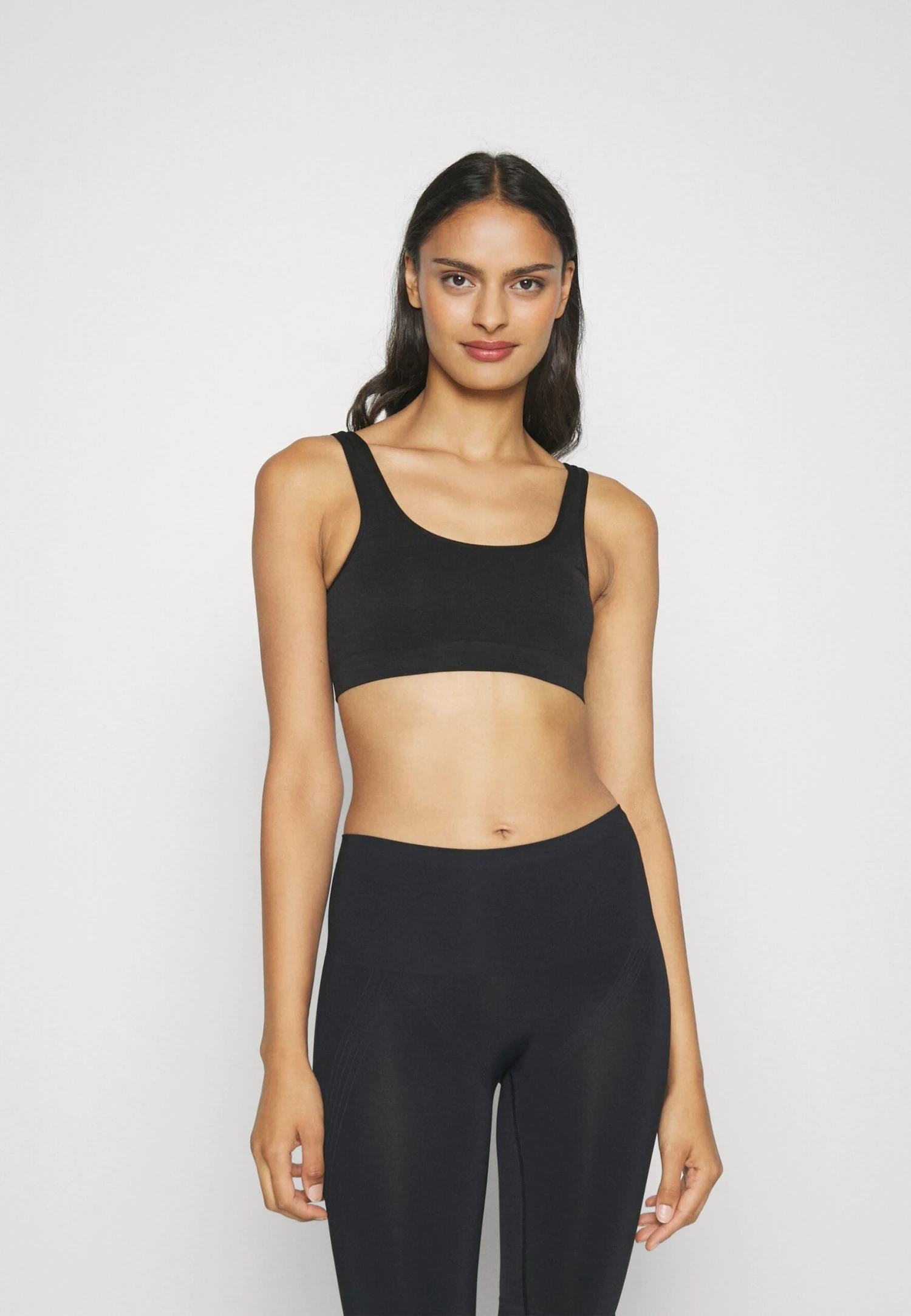 ONLY Onlvicky Padded Top - Bustier - Black 3 ONLY Onlvicky Padded Top - Bustier - Black