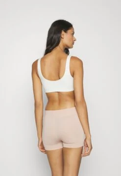 ONLY Onlvicky Padded Top - Bustier - Cloud Dancer 10 ONLY Onlvicky Padded Top - Bustier - Cloud Dancer -ONLY Winkel 60b4bb30fdcd45e4b5790d5bb3506a1f