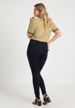 ONLY CARMAKOMA Carstorm - Jeans Skinny Fit - Dark Blue Denim 10 ONLY CARMAKOMA Carstorm - Jeans Skinny Fit - Dark Blue Denim -ONLY Winkel 6287b8f5cc114637b2814047458a60f3