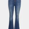 ONLY CARMAKOMA Carlaola Retro Flared - Bootcut Jeans - Medium Blue Denim