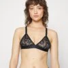 ONLY Onlpenny Bra - Triangel Bh - Black 2 ONLY Onlpenny Bra - Triangel Bh - Black -ONLY Winkel 66c43a3686bf481d95f8579fc8d3fe6d