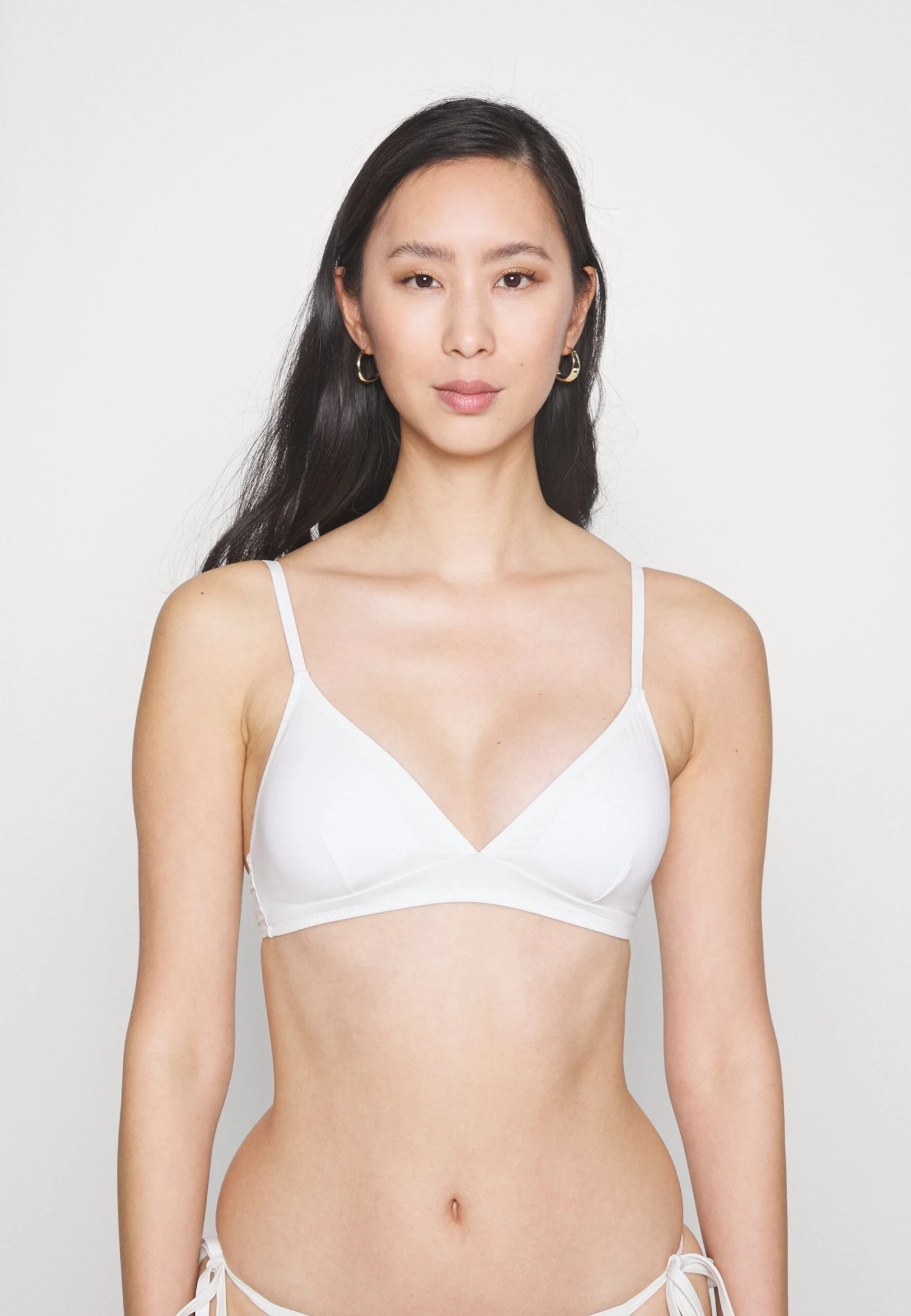 ONLY Onlnitan 2 Pack - Bikinitop - Sodalite Blue/Cloud Dancer 6 ONLY Onlnitan 2 Pack - Bikinitop - Sodalite Blue/Cloud Dancer - Afbeelding 4