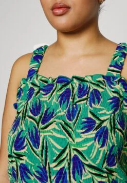 ONLY CARMAKOMA Carsolveig Strap Midi Dress - Jurk - Pepper Green -ONLY Winkel 707b353ebde7433ca7d8e2ad8d85a834