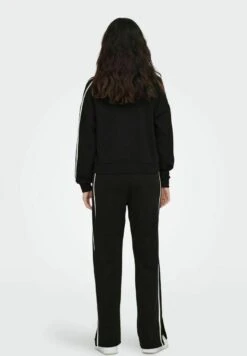 ONLY Gestreiftes - Sweater - Black -ONLY Winkel 73c622b6536d43489139c5cdfcd758e0