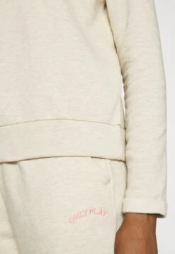 Only Play Onpshau - Hoodie - Fog Melange -ONLY Winkel 80fb446e542a4f90b3402703b9760e13