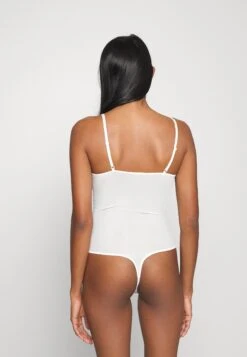 ONLY Onlandrea Bride Lace Bodystocking - Body - Cloud Dancer -ONLY Winkel 8bc26ce6ba8e4b569cce9d1e1699ffbd