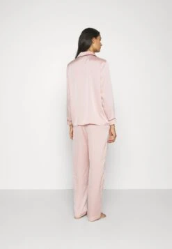 ONLY Onlhannah Nightwear - Pyjama - Rose Smoke -ONLY Winkel 9743472fc7f8408fad60f9369340c096