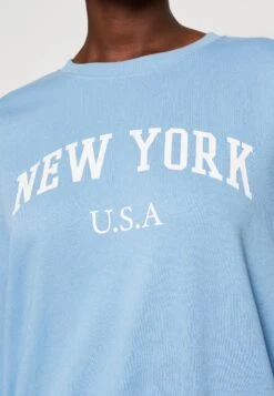 ONLY Onldreamer Academy O Neck - Sweater - Allure New York 13 ONLY Onldreamer Academy O Neck - Sweater - Allure New York -ONLY Winkel 97854bbb273b437692332fd20a38c8da