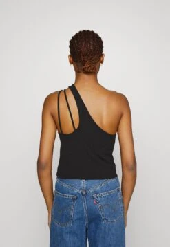 ONLY Onlthea One Shoulder- T-Shirt Basic - Black -ONLY Winkel 983d8a7ca53643c8bf193047099fd78a