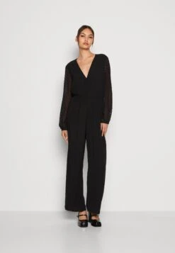 ONLY Onllisa V Neck- Jumpsuit - Black