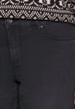 ONLY CARMAKOMA Carhiris Pushup - Straight Leg Jeans - Black -ONLY Winkel a5cbb85ff89a4b52baaf5e950881aab5