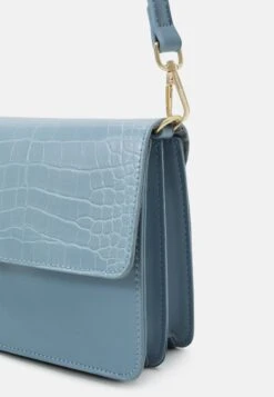 ONLY Onlsarah Cross Body Bag - Schoudertas - Blue Fog -ONLY Winkel aede34cc1833412f8dd85f8dcd5b7df4
