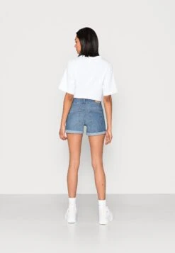 ONLY Onlcarmen Wide - Jeansshort - Light Blue Denim 9 ONLY Onlcarmen Wide - Jeansshort - Light Blue Denim -ONLY Winkel b531d2a1039645b486cb32a4ae82df52