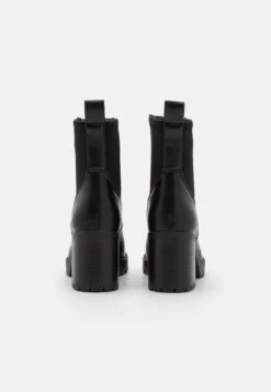 ONLY Shoes Onlbarbara - Enkellaarsjes Met Plateauzool - Black 11 ONLY Shoes Onlbarbara - Enkellaarsjes Met Plateauzool - Black -ONLY Winkel b734e7d80b7a498aafddaf6f95870011