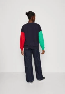 ONLY Onllauren O Neck Box - Sweater - Night Sky -ONLY Winkel bb018757cee84f21931cf2ccf5a04474