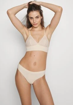 ONLY Onllaura Brazilian 2 Pack - Slip - Nude -ONLY Winkel c29200c48d514b8ab4e8af112a480ec8