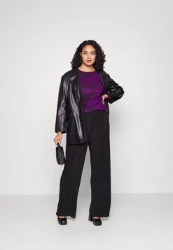 ONLY CARMAKOMA Carmelania Glitter- Blouse - Acai -ONLY Winkel c4486cd6adc741f399534367af86a890