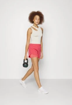 Only Play Onpjanne Train Shorts - Korte Broeken - Sun Kissed Coral -ONLY Winkel c5053fbf7a5448e4a7a001e36f13a758