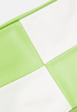 ONLY Onlibbi New Shoulder Bag - Handtas - Sharp Green -ONLY Winkel d07de8b668c84455ac677a46131ee784