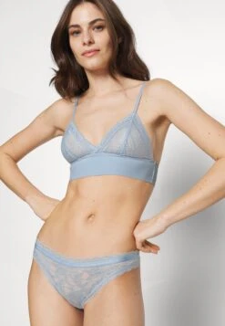 ONLY Onllaura - Triangel Bh - Cashmere Blue -ONLY Winkel d202c0576d81429a8c06d642372134bb