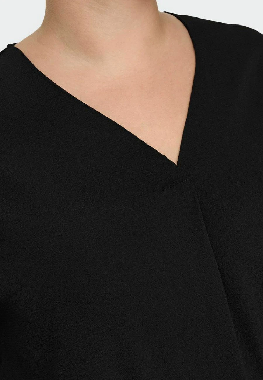 ONLY CARMAKOMA Curvy V-Ausschnitt - T-Shirt Basic - Black 6 ONLY CARMAKOMA Curvy V-Ausschnitt - T-Shirt Basic - Black - Afbeelding 4