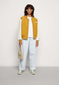 ONLY Onlharper- Bomberjacks - Bistre/Cloud Dancer -ONLY Winkel d53ad83b21d047d68186d3564785e1f8