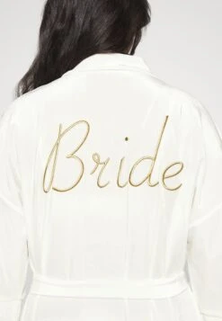 ONLY Onlgina Bridesmaid - Badjas - Cloud Dancer 11 ONLY Onlgina Bridesmaid - Badjas - Cloud Dancer -ONLY Winkel d5ff7fcea62e49e6aa9e18a55ffa4b5f