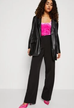 ONLY Onlkira Mellie Wide Pant - Broek - Black -ONLY Winkel dc7125c250fe42d3ada04084618cd352