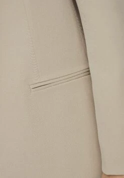 ONLY Fem Wov- Blazer - Irish Cream 17 ONLY Fem Wov- Blazer - Irish Cream -ONLY Winkel dd069e160cb3400d8c3144b3addf85f0