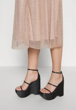 ONLY Onltinga Shine Skirt - A-Lijn Rok - Beige 13 ONLY Onltinga Shine Skirt - A-Lijn Rok - Beige -ONLY Winkel e4fe104b11f6487786d0ed57c5ed18a3