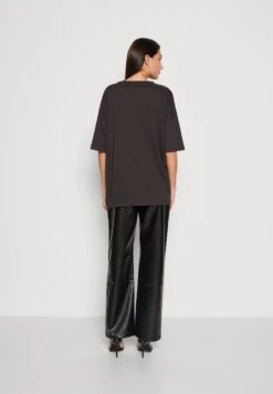 ONLY Onljoyfull Oversized - T-Shirt Print - Phantom -ONLY Winkel edeea01498ae4c939c9ba720c37e84b6