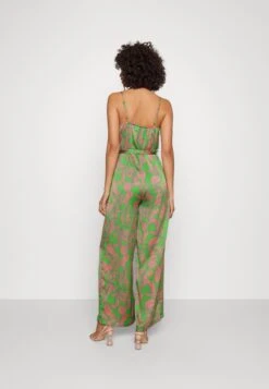 ONLY Onlchelsea Strap - Jumpsuit - Green, Multicolor 10 ONLY Onlchelsea Strap - Jumpsuit - Green, Multicolor -ONLY Winkel eea37ecd341b4c689f9fa644528bb01b