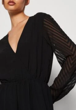 ONLY Onllisa V Neck- Jumpsuit - Black -ONLY Winkel f2d65a31fbe34c759d30522c68ae8332