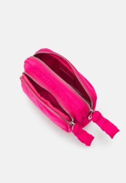 ONLY Onlkaty Cross Body Bag - Schoudertas - Very Berry -ONLY Winkel f3e16981b825446c913973bca82e034e